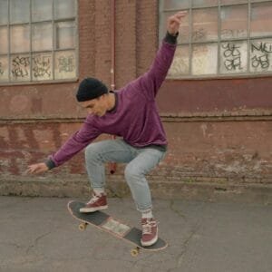 maroon edge shamary sweatshirt